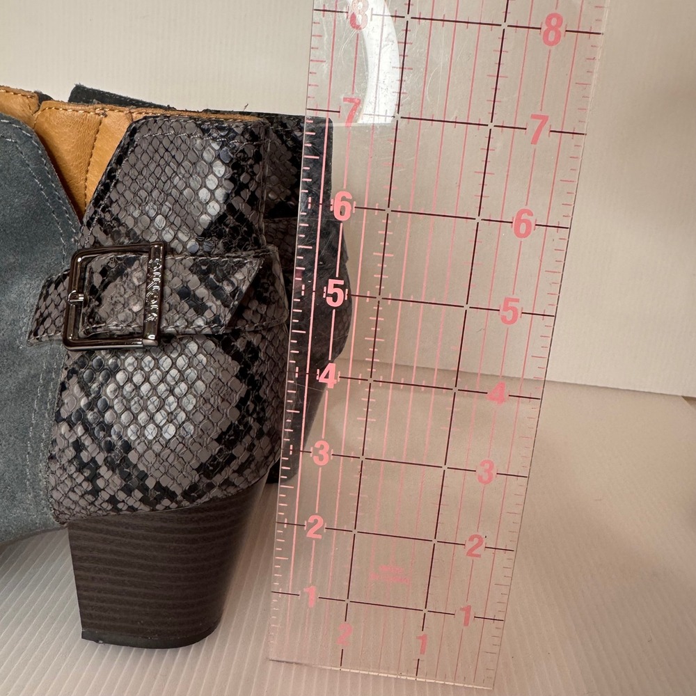 Vionic Naomi Snake Embossed‎ Suede Ankle Boots Block Heel Buckle Women 9 - Picture 9 of 9